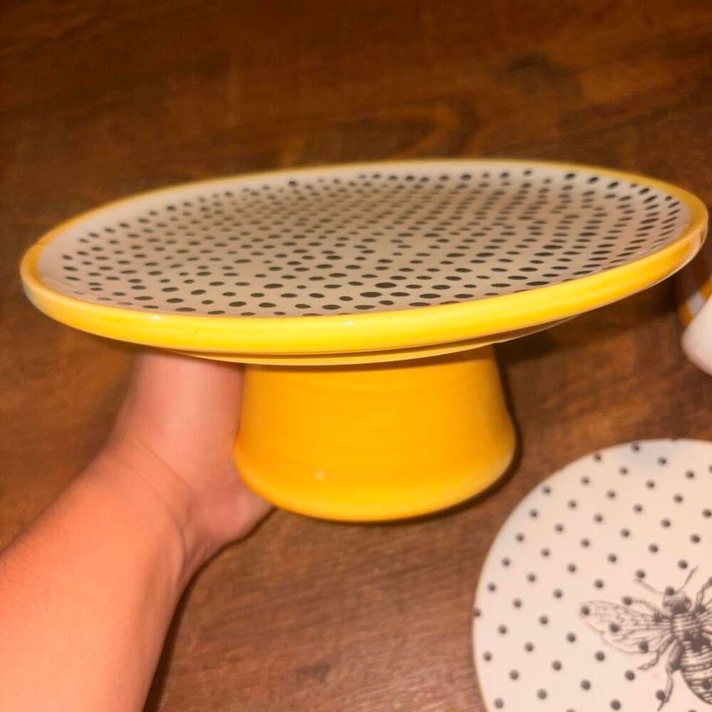 Spring Bee Themed Kitchen Set - Picture 4 of 5